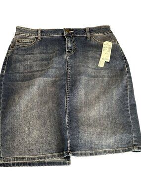 Dressbarn Womens Dark Wash Denim Skirt Size 4P With Tags Casual Style